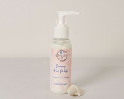 Salon Range - Creamy Face Wash with Sandalwood & Chamomile